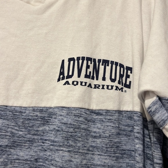 NJ Adventure Aquarium Long Sleeve crewneck - Picture 2 of 4